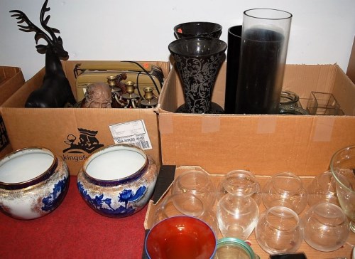 Lot 104 - A large collection of miscellaneous items, to...