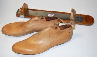Lot 116 - A Dr Scholl's foot measure and shoe-size...