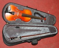 Lot 166 - A modern Primavera Prima 200 violin with bow,...