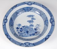 Lot 1406 - A Chinese export blue and white charger,...