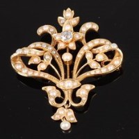 Lot 1261 - An Edwardian 15ct gold, seed pearl and diamond...