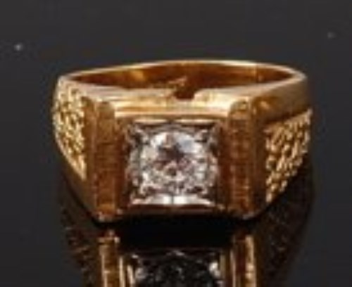 Lot 2155 - A gents 18ct gold diamond solitaire ring, the...