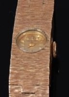 Lot 2182 - A ladies Bouche-Giroud 9ct gold cocktail watch,...