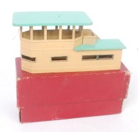 Lot 83 - 5080 H-Dublo signal cabin with green roofs...