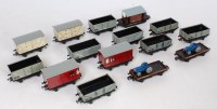 Lot 148 - 34 H-Dublo wagons, 1x high capacity brick, 1x...