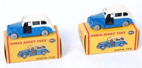 Lot 180 - Two Dublo Dinky toys 067 Austin taxi (1xM)(1xE-...