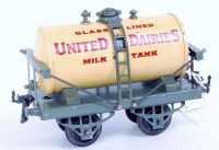 Lot 417 - 1929-30 Hornby United Dairies Milk tank wagon...