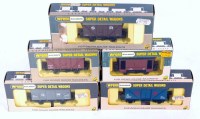 Lot 798 - Wrenn Mixed Wagon Group, 5 boxed examples, to...