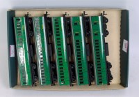 Lot 830 - 5 H-Dublo 4025/6 tinplate suburban coaches,...