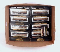 Lot 921 - 23 Graham Farish N Gauge GWR choc/cream...