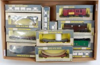Lot 952 - Eighteen LWB Wrenn Wapon - 6 x W4652 BR Lowmac,...