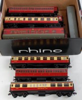 Lot 1051 - Eleven H-Dublo coaches (4 x super detail - 7...