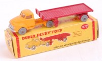 Lot 2057 - Dublo Dinky Toys 072 Bedford articulated flat...