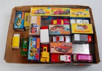 Lot 2421 - 8 various boxed Matchbox 1/75 series and...
