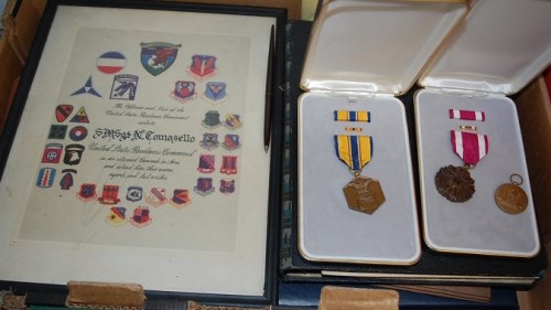 Lot 526 - A collection of medals, certificates,...