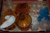 Lot 86 - A box of mixed glassware, to include; marigold...