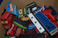 Lot 280 - A box of model diecast buses