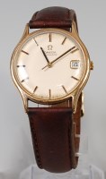 Lot 2207 - An Omega 9ct gold cased gents wristwatch,...