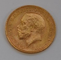 Lot 106 - Great Britain, 1927 gold full sovereign,...