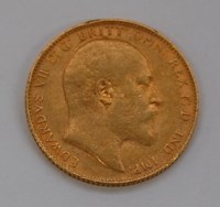 Lot 107 - Great Britain, 1910 gold full sovereign,...