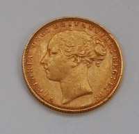 Lot 111 - Great Britain, 1880 gold full sovereign,...