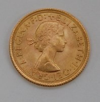 Lot 125 - Great Britain, 1964 gold full sovereign, Queen...