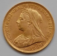 Lot 134 - Great Britain, gold half sovereign, Victoria...