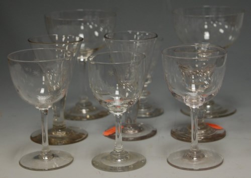 Lot 262 - Assorted glassware to include; pair of...