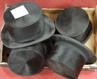 Lot 186 - An early 20th century brushed velvet top hat...
