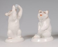 Lot 3120 - A modern Meissen porcelain bear, in seated...