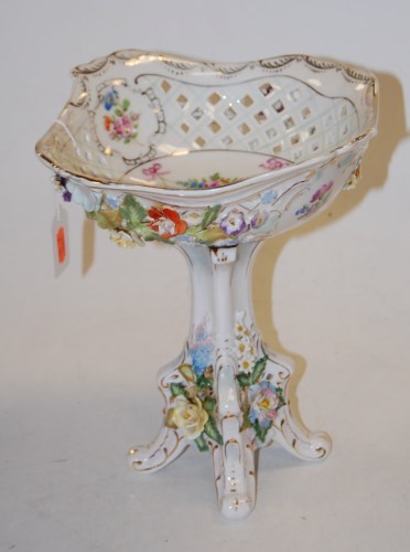 Lot 152 - An early 20th century Dresden porcelain floral...