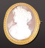 Lot 1201 - A late 19th century carved shell cameo brooch,...