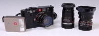 Lot 1352 - A Leica M6 black body camera, with a Summicron-...