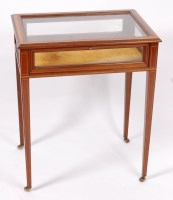 Lot 1556 - An Edwardian mahogany, satinwood crossbanded,...