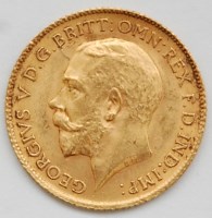 Lot 155 - Great Britain, 1915 gold half sovereign,...