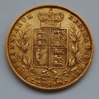 Lot 157 - Great Britain, 1853 gold full sovereign,...