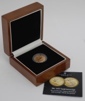 Lot 185 - Great Britain, cased 1957 gold full sovereign,...