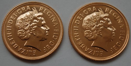 Lot 105 - Great Britain, 2 x 2001 gold full sovereign,...