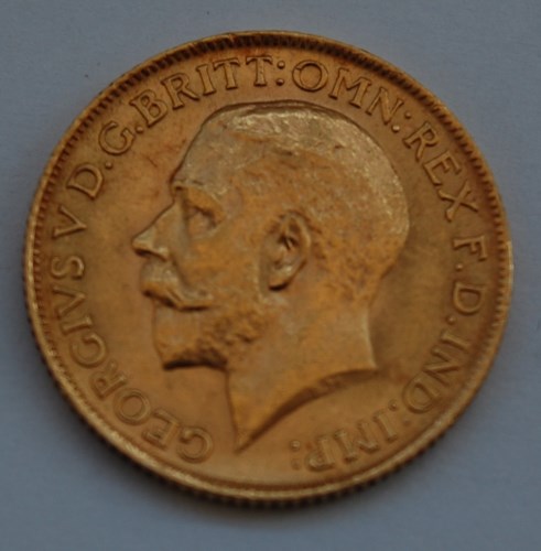 Lot 109 - Great Britain, 1912 gold full sovereign,...