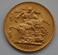 Lot 112 - Great Britain, 1916 gold full sovereign,...