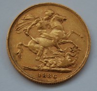 Lot 122 - Great Britain, 1886 gold full sovereign,...