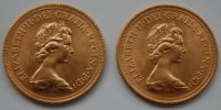 Lot 125 - Great Britain, 2 x 1979 gold full sovereign,...