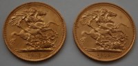Lot 129 - Great Britain, 2 x 1979 gold full sovereign,...