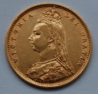 Lot 132 - Great Britain, 1892 gold half sovereign,...