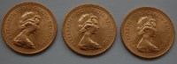 Lot 133 - Great Britain, 3 x 1979 gold full sovereign,...