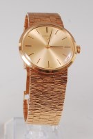 Lot 1145 - A Longines 9ct gold cased gents dress watch,...