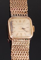 Lot 1271 - A ladies 9ct gold Rolex tank watch, having...