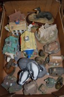 Lot 84 - A box of miscellaneous resin ornaments to...