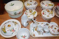 Lot 121 - A collection of Royal Worcester oven to table...