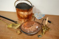 Lot 196 - A small collection of miscellaneous metalware...